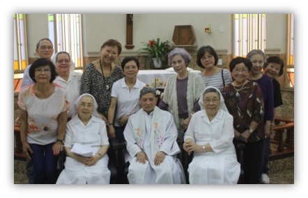 Comunidade da PANIB de São Judas Tadeu em visita Casa de Repouso Franciscana de Taubaté (SP)