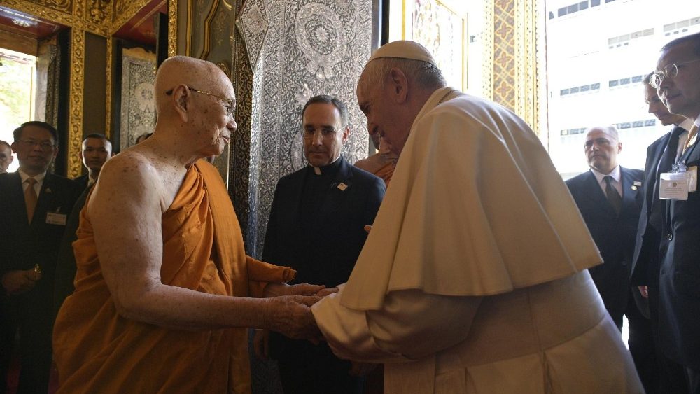 Tailândia: Papa visita o Patriarca Supremo dos budistas